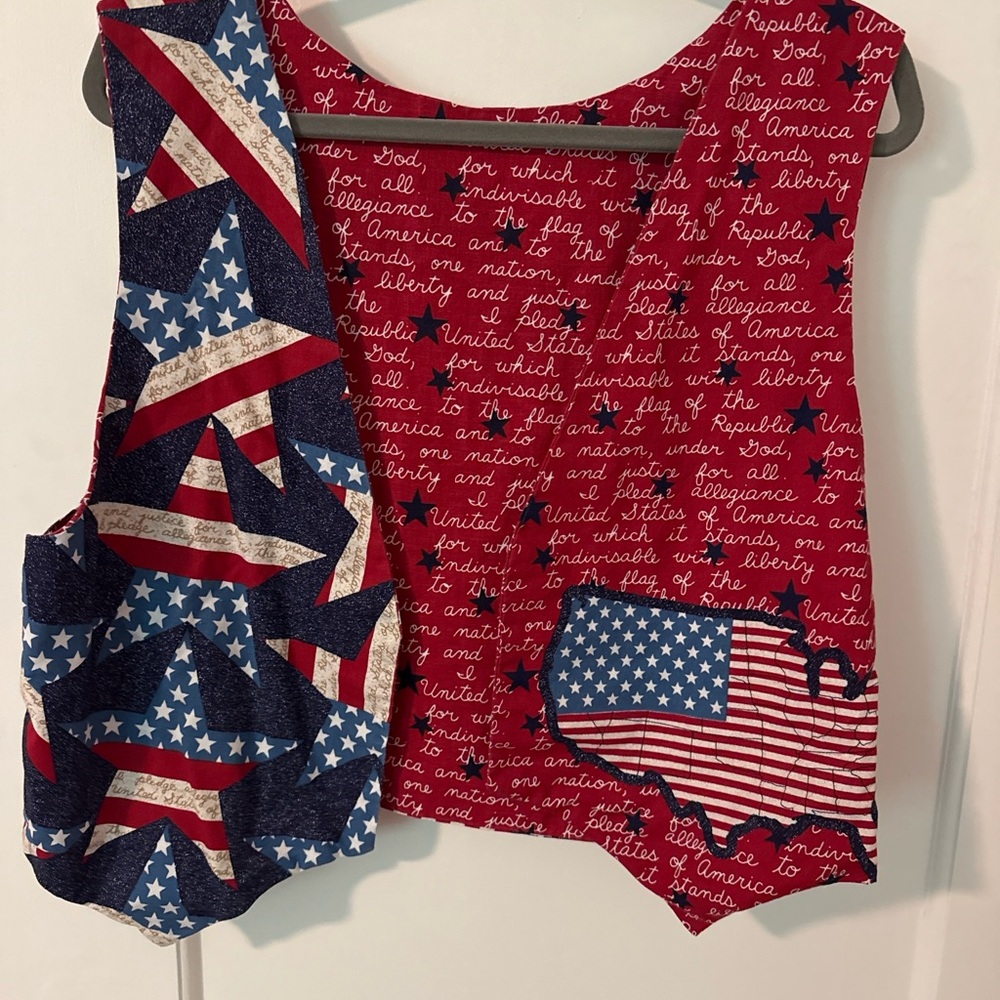 Handmade Patriotic Vest | USA Flag | Pledge of Allegiance | M/L
